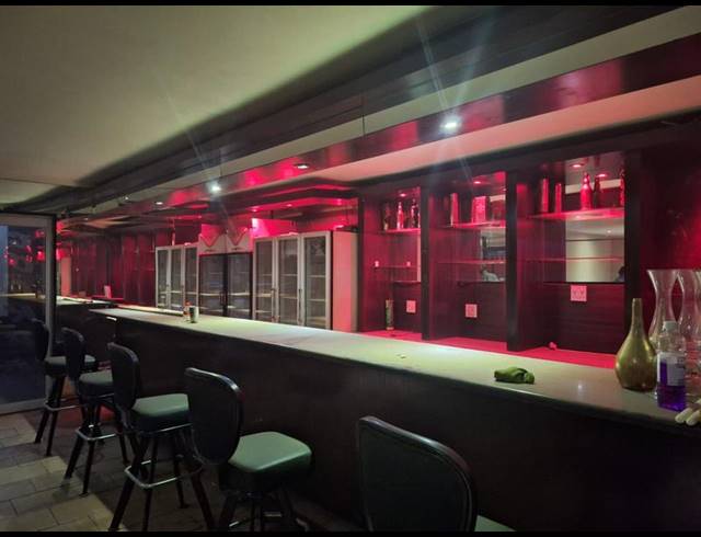 BUSINESS FOR SALE IN CASSELDALE